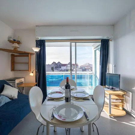 Apartment Studio Le Grand Large By Interhome
