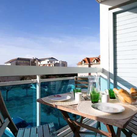 Apartment Studio Le Grand Large By Interhome
